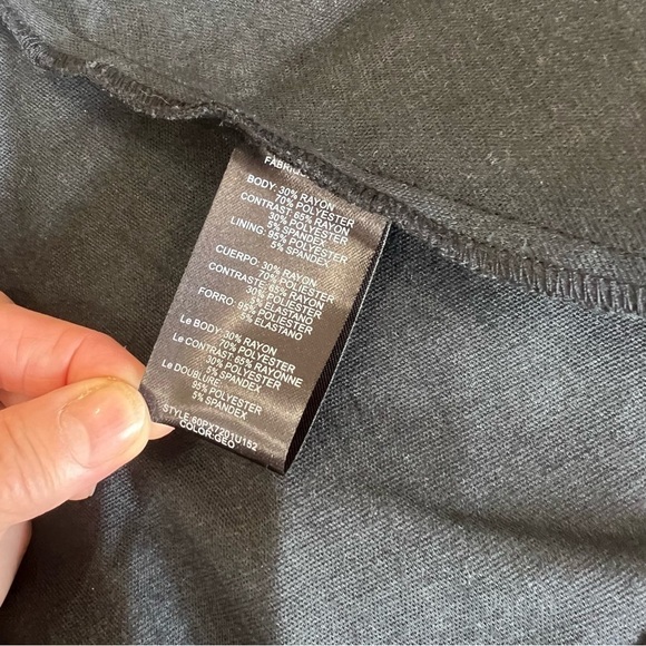 BEBE Black, white and peach party blouse. - Picture 8 of 9